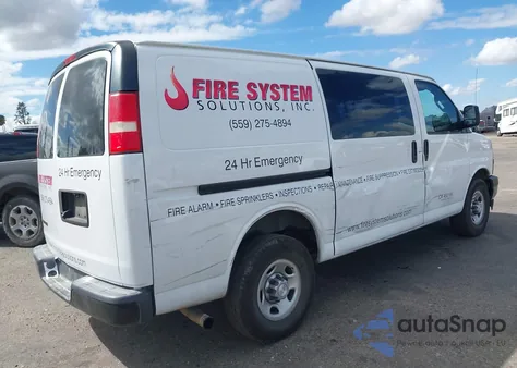 2018 Chevrolet Express 2500 Work Van из США, поврежденный, VIN 1GCWGAFGXJ1200976